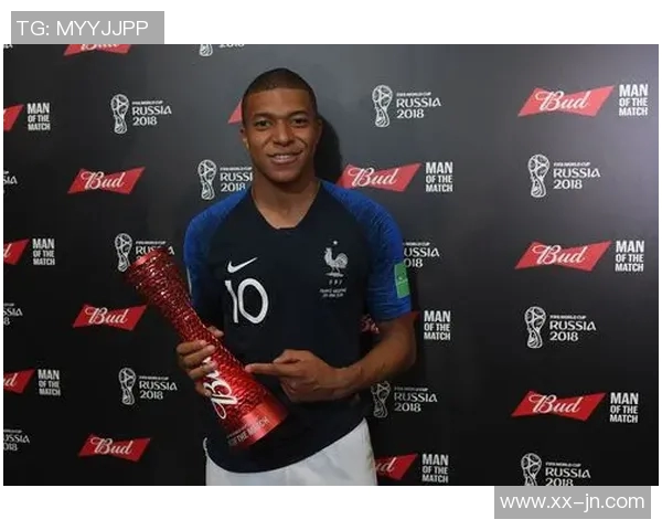 姆巴佩精彩戏耍对手轻松过人射门展现超强个人能力